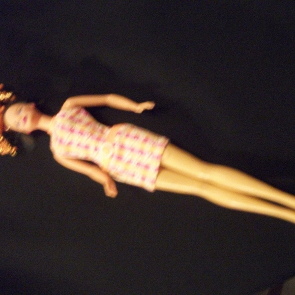 BARBIECORE BRUNNETTE BARBIE EXOTIC HAIRDO ORANGE OUTFIT1991 - Picture 2 of 7